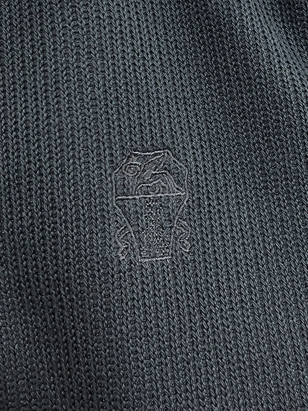 BC Autumn and Winter New Arrival Casual Lapel Half Placket Sweatshirt. The half-zipper design adds a little bit of caution. If you open it at will, the style will instantly improve. It is low-key and stylish, unique and attractive, and has both fashion and warmth. Interpret the product through simple design, the design gives you new styling inspiration, and perfectly conforms to the current trend! It avoids the constraints of seasonal trends and easily demonstrates the brand's charm and fashion effect. Premium is simple and pure, and the upper body is high-end! ! You can show a very fashionable style on different occasions, and you can show your unique charm anytime and anywhere! Sizes:M-3XL